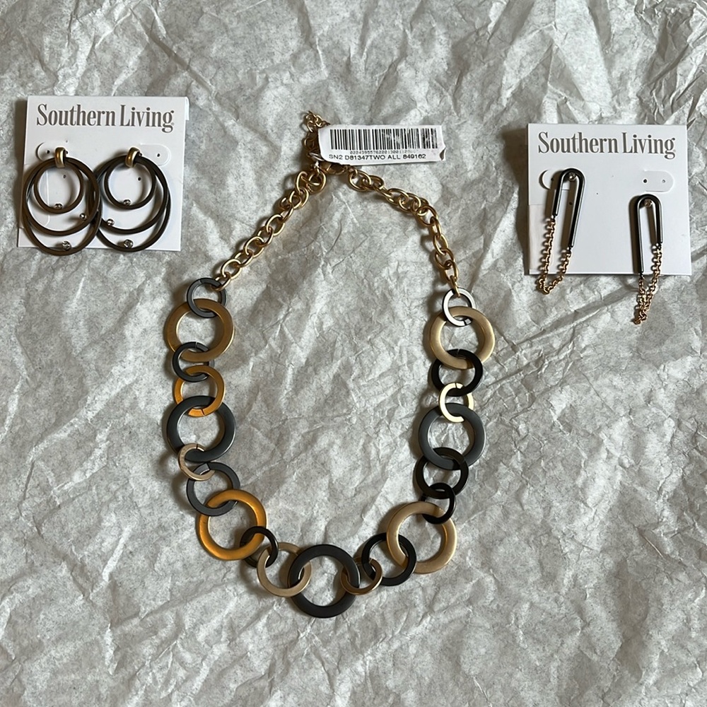 NWT Southern Living jewelry set